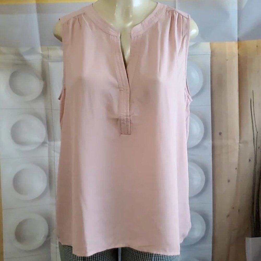 NWT Collective Concepts Itzel Sleeveless Blouse Size XL